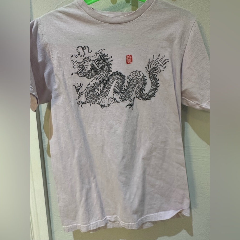 UO Urban Outfitters Artist Clothing Co Union dragon tee